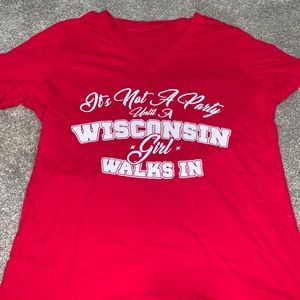 Wisco v neck